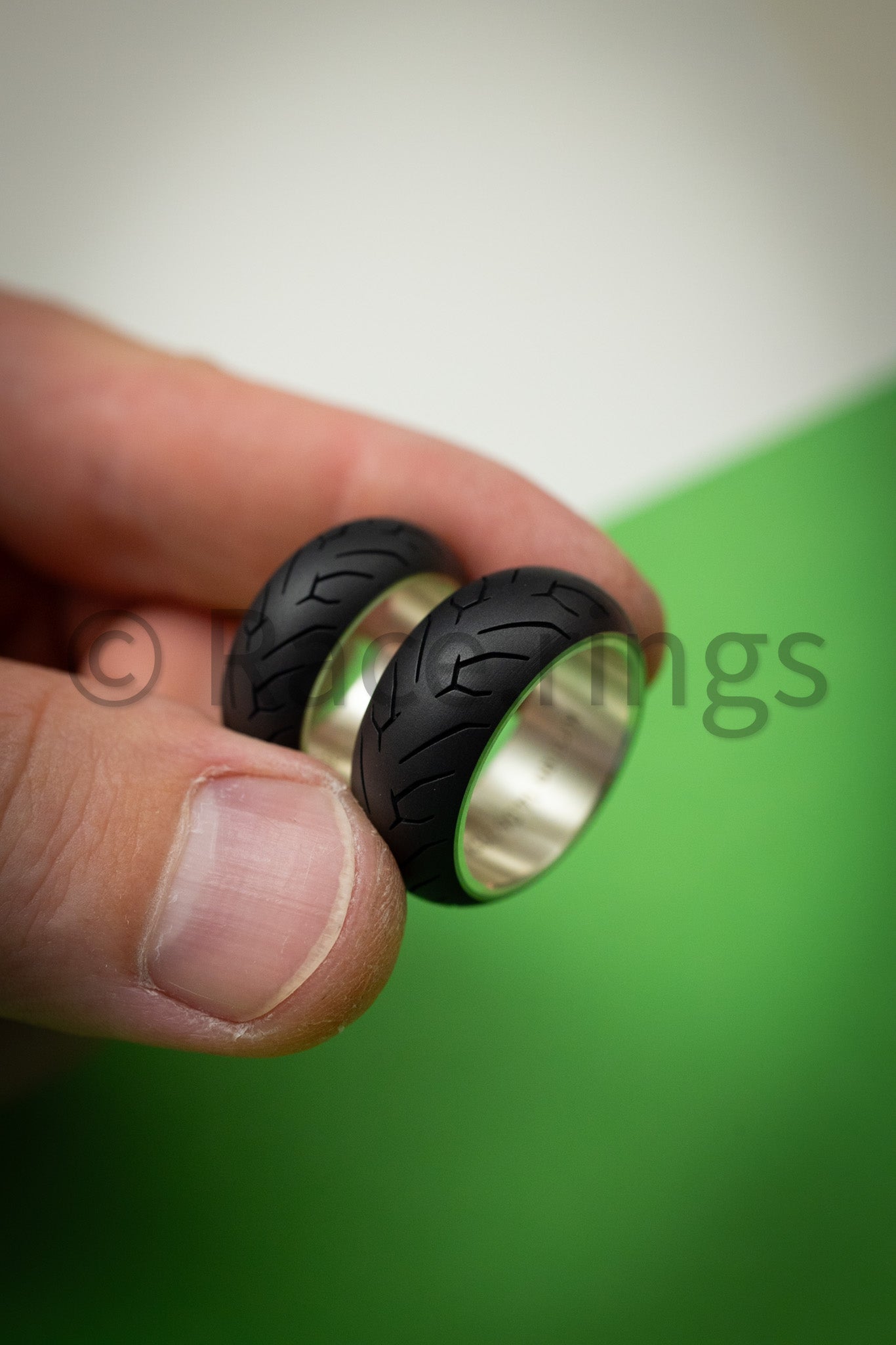 Rosso ll Titanium + Silver